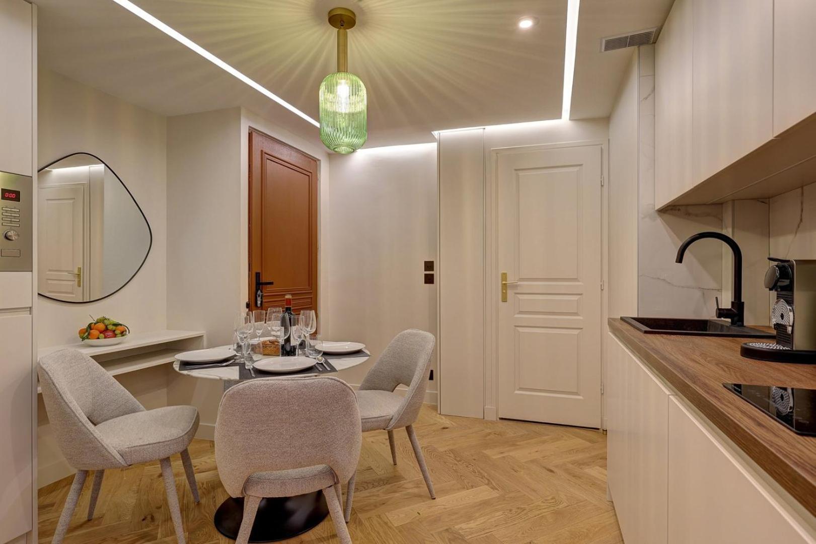 367 Suite Fondary 1 - Superb Apartment In Paris Extérieur photo